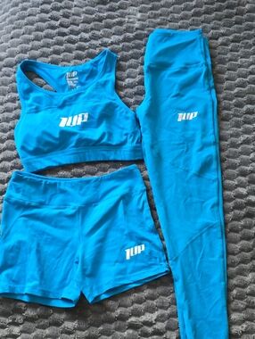 1UP Bright Teal Activewear Set - Sports Bra, Shorts & Leggings